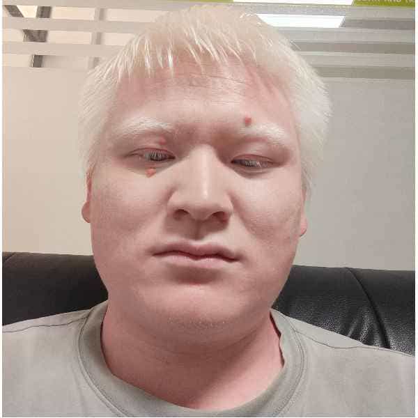30岁岁安徽单身帅哥 - 滨州吉缘网