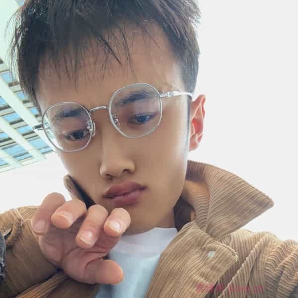 31岁岁贵州单身帅哥 - 滨州吉缘网